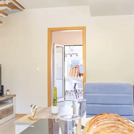 Serenity House Apartment *